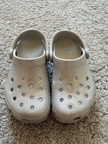 Girls crocs sandals size c10 - girls,