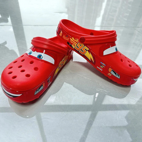 Red mcqueen crocs clogs - crocs,