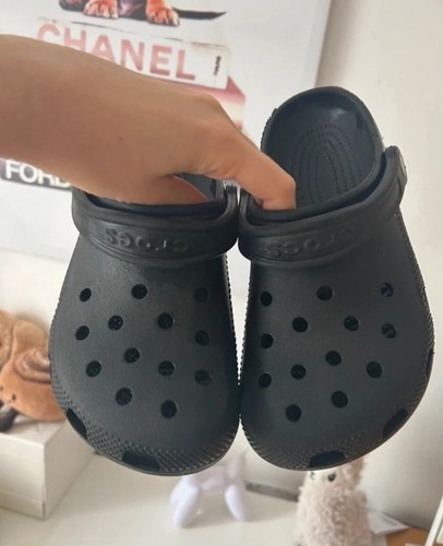 Black classic crocs junior - black,